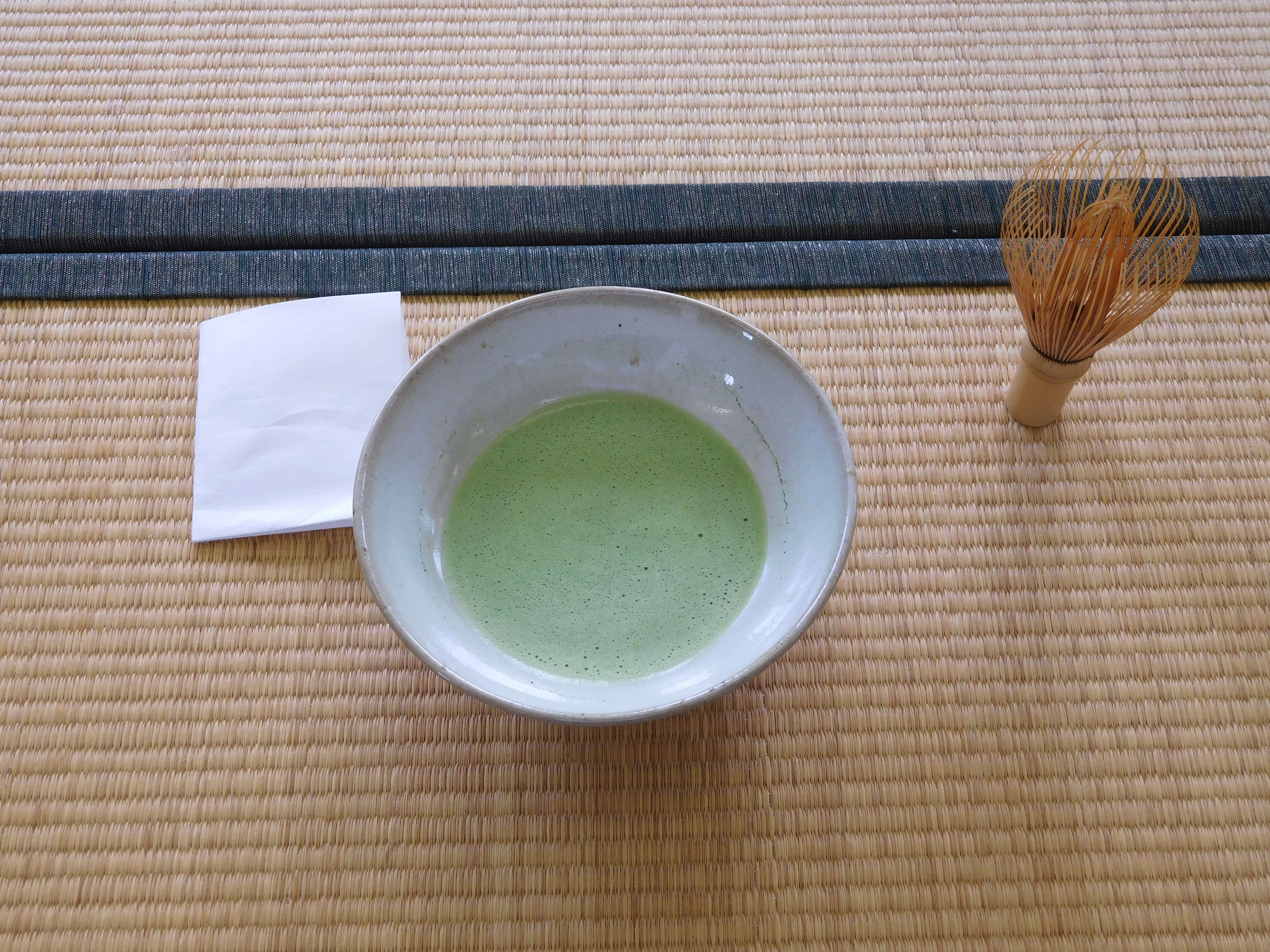 お茶５