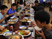 夕食 修学旅行
