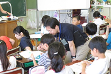 小中連携・出前授業 小中連携・出前授業